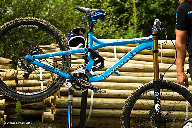 commencal.jpg