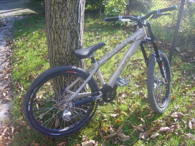 DUNCON PITBULL 06 + MARZOCCHI JUNIOR 06