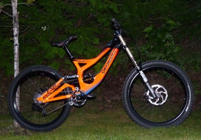 2012-specialized-troy-lee-designs-demo-8-mountain-bike01.jpg