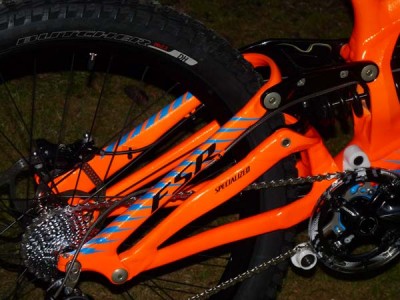 2012-specialized-troy-lee-designs-demo-8-mountain-bike02.jpg