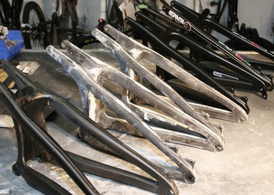santa-cruz-enve-carbon-prototype-swingarm1.jpg