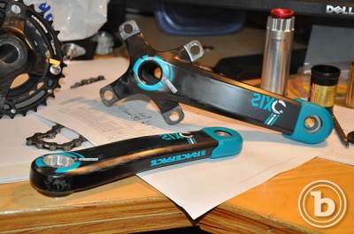 RaceFace_SIXC_Yeti_Edition-2.jpg